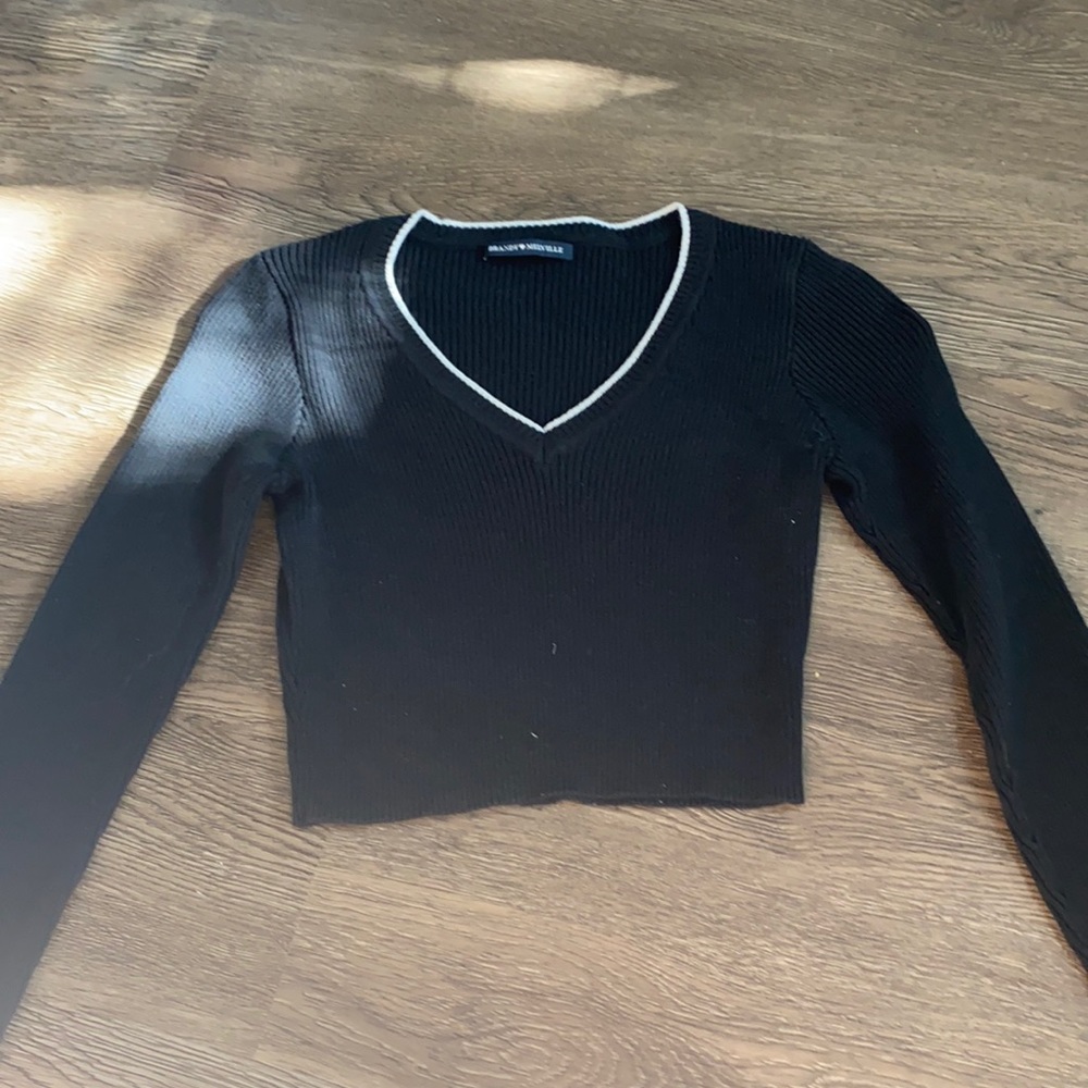 black cropped sweater